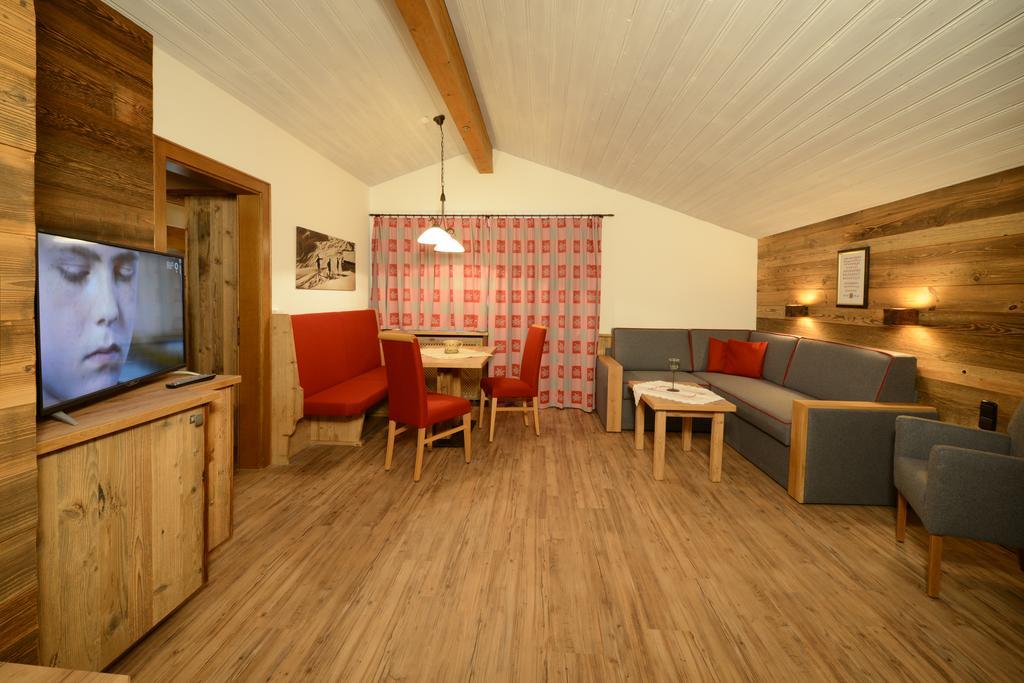 Haus Panorama Lägenhet Reit im Winkl Rum bild